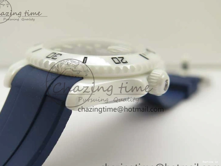 0104 Submariner 40mm White Ceramic 5GF Best Edition Dark Blue Dial on Blue Rubber Strap SA DailyWear 2486